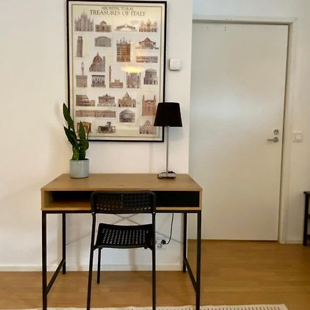 Tranquil Studio Near Nature, Free Parking& Wifi Helsinki Ngoại thất bức ảnh